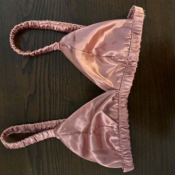 Satin bra - Picture 4 of 5